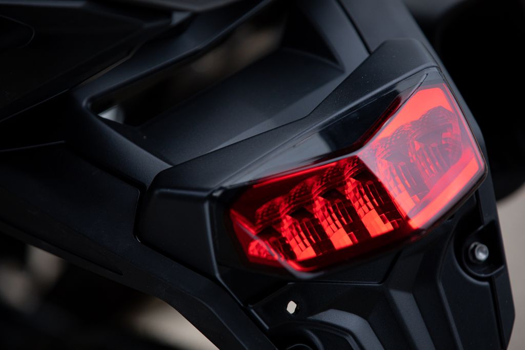 triumph tiger 850 sport adventure bike LED lights