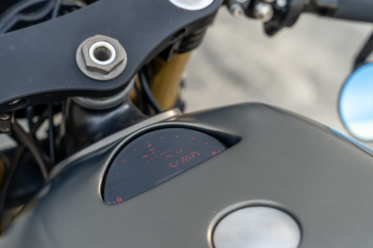 Honda CX500 Cafe Racer speedometer