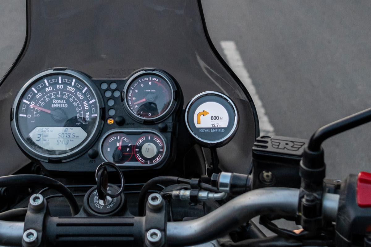 royal enfield himalayan 2022 tripper navigation